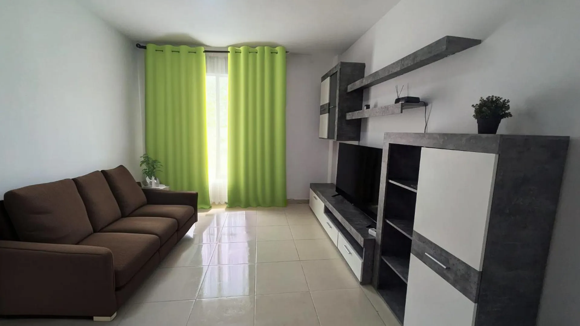 Happy & Sunny Tenerife South San Isidro  Apartament San Isidro (Tenerife)